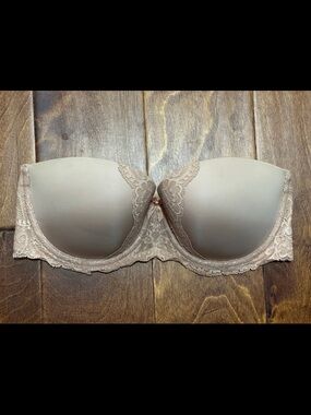 Victoria's Secret Strapless Lace-Trim Beige Bandeau Bra